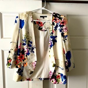 Beautiful floral spring blazer